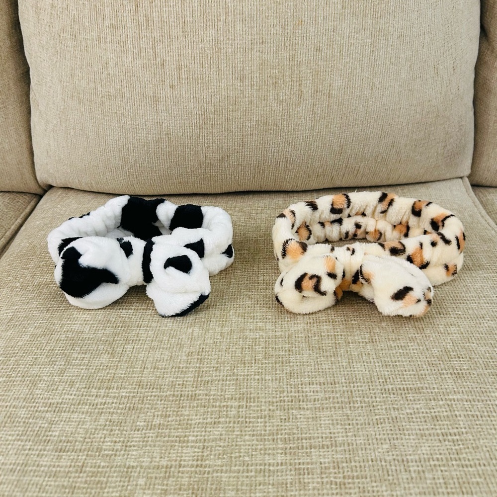 NWOT Soft Animal Print(Black & White and Cream Leopard) Spa headband set